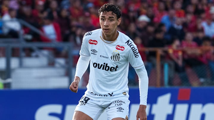 Gabriel Bontempo tem números ofensivos modestos pelo Peixe