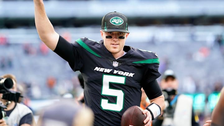 New York Jets quarterback Mike White (5) runs off the field with the game ball after defeating the Cincinnati Bengals, 34-31, at MetLife Stadium on Sunday, Oct. 31, 2021, in East Rutherford.

Nyj Vs Cin