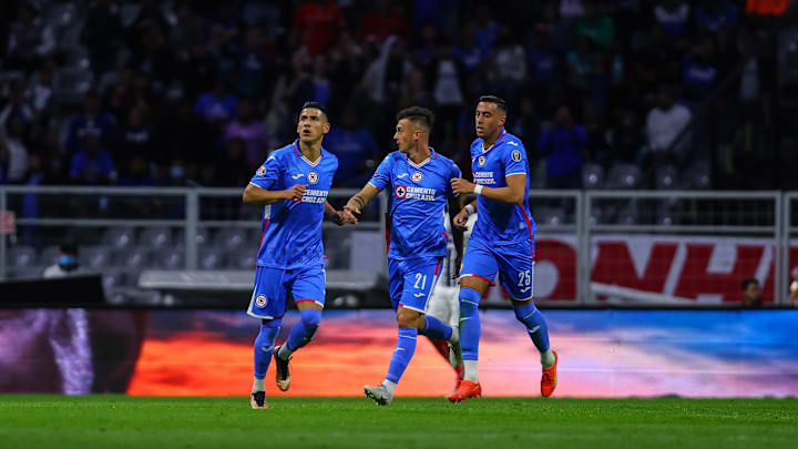 Jugadores de Cruz Azul.