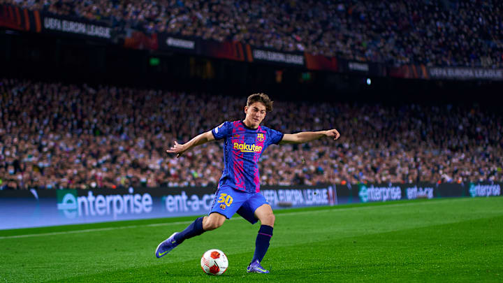 Gavi in azione con la maglia blaugrana Gavi in azione con la maglia blaugrana