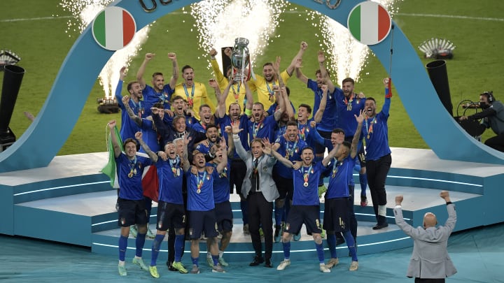 Roberto Mancini coach of Italy and the italian players...