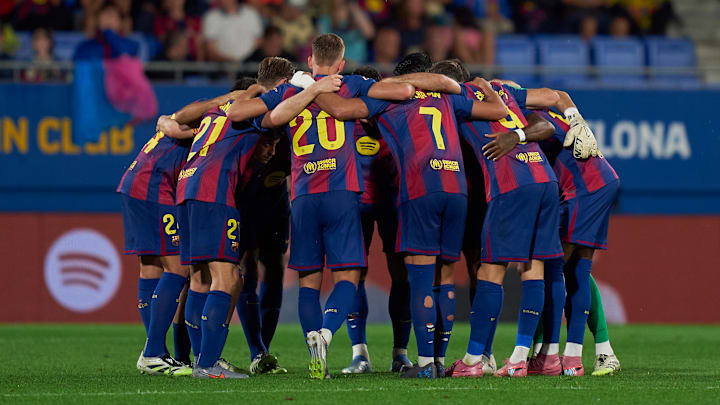 Real Oviedo x Barcelona duelam pela LaLiga 2025/26