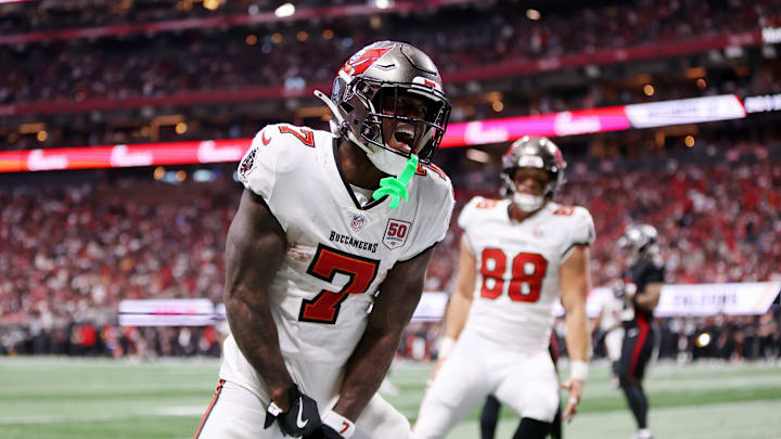 Sep 7, 2025; Atlanta, Georgia, USA; Tampa Bay Buccaneers running back Bucky Irving (7) celebrates after scoring a touchdown against the Atlanta Falcons during the third quarter at Mercedes-Benz Stadium. Sep 7, 2025; Atlanta, Georgia, USA; Tampa Bay Buccaneers running back Bucky Irving (7) celebrates after scoring a touchdown against the Atlanta Falcons during the third quarter at Mercedes-Benz Stadium.