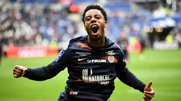 Elye Wahi suscite l'intérêt des grands clubs européens cet été. Elye Wahi suscite l'intérêt des grands clubs européens cet été.