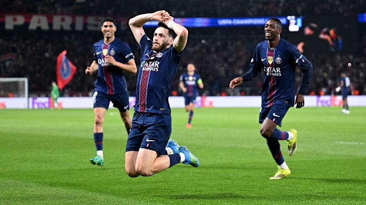 Kvaratskhelia foi um dos destaques em PSG x Liverpool pela Champions League 2025/26