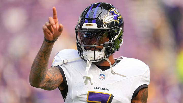 Nov 9, 2025; Minneapolis, Minnesota, USA; Baltimore Ravens wide receiver Rashod Bateman (7) before the game against the Minnesota Vikings at U.S. Bank Stadium. Mandatory Credit: Brad Rempel-Imagn Images Nov 9, 2025; Minneapolis, Minnesota, USA; Baltimore Ravens wide receiver Rashod Bateman (7) before the game against the Minnesota Vikings at U.S. Bank Stadium. Mandatory Credit: Brad Rempel-Imagn Images