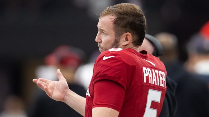 Sep 29, 2024; Glendale, Arizona, USA; Arizona Cardinals kicker Matt Prater (5) against the Washington Commanders at State Farm Stadium. Mandatory Credit: Mark J. Rebilas-Imagn Images Sep 29, 2024; Glendale, Arizona, USA; Arizona Cardinals kicker Matt Prater (5) against the Washington Commanders at State Farm Stadium. Mandatory Credit: Mark J. Rebilas-Imagn Images