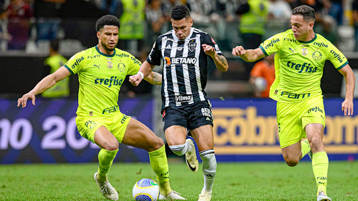 Palmeiras encara um Galo que chega mais cansado por jogo difícil no meio de semana pela Libertadores