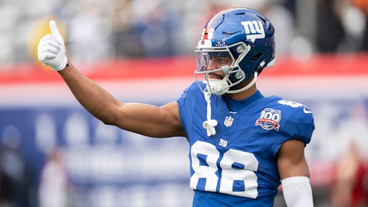 New York Giants wide receiver Darius Slayton (86) gestures during warm ups before a game between New York Giants and Indianapolis Colts at MetLife Stadium on Sunday, Dec. 29, 2024. New York Giants wide receiver Darius Slayton (86) gestures during warm ups before a game between New York Giants and Indianapolis Colts at MetLife Stadium on Sunday, Dec. 29, 2024.