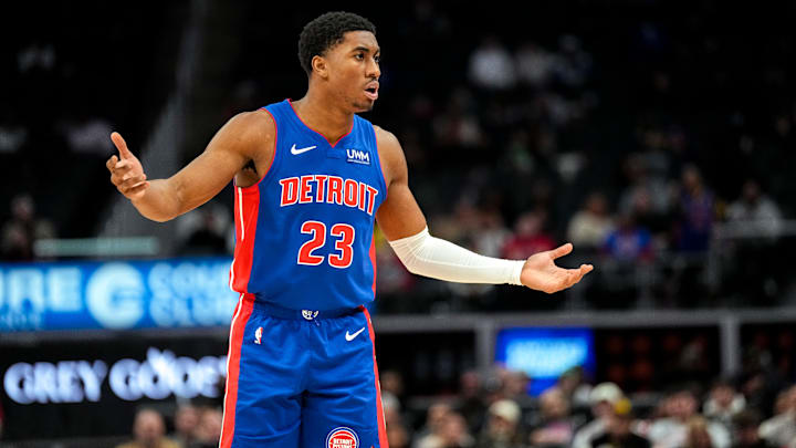 Sacramento Kings v Detroit Pistons