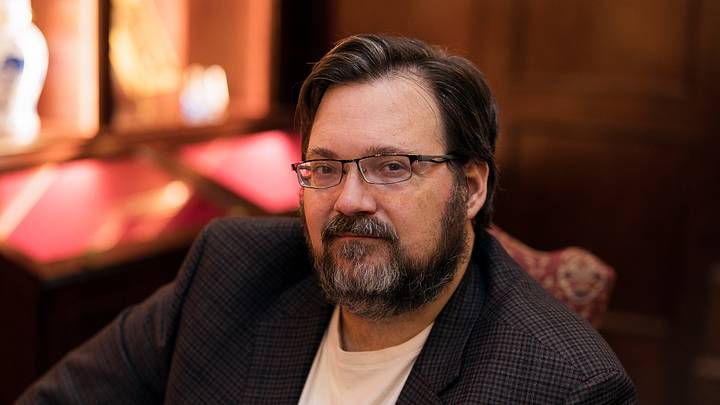 Brandon Sanderson. Brandon Sanderson.
