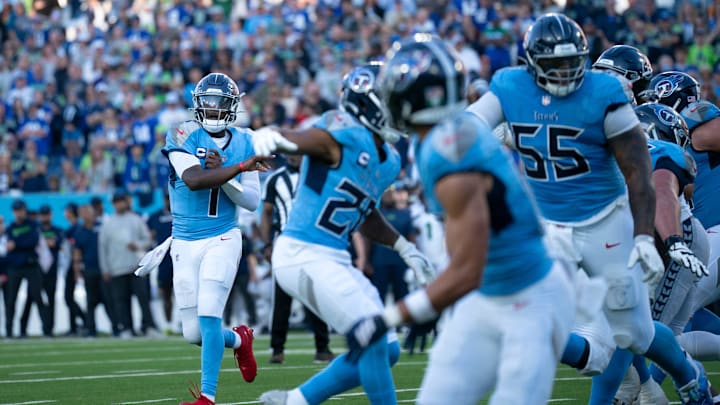 Tennessee quarterback Cam Ward (1)