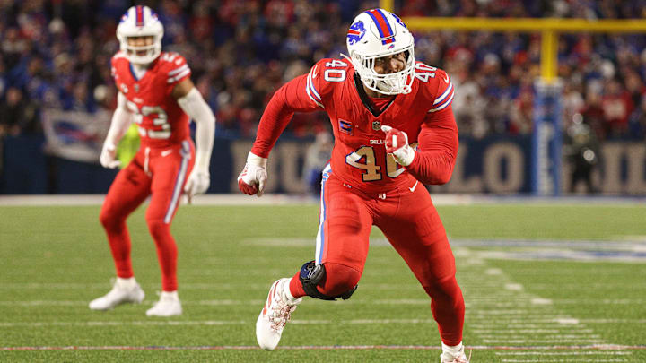 Buffalo Bills linebacker Von Miller gets off the line against the Giants.