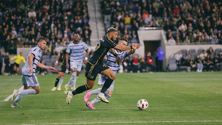 Sporting Kansas City v Los Angeles Football Club