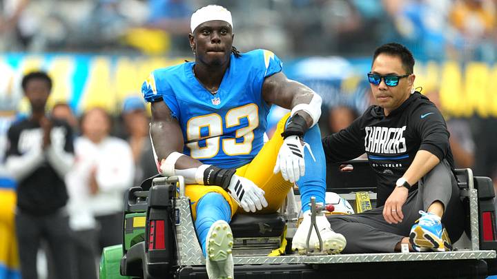 Sep 20, 2026; Inglewood, California, USA; Los Angeles Chargers tight end David Njoku (83) is carted off the field against the Las Vegas Raiders during the first half at SoFi Stadium. Mandatory Credit: Kirby Lee-Imagn Images Sep 20, 2026; Inglewood, California, USA; Los Angeles Chargers tight end David Njoku (83) is carted off the field against the Las Vegas Raiders during the first half at SoFi Stadium. Mandatory Credit: Kirby Lee-Imagn Images