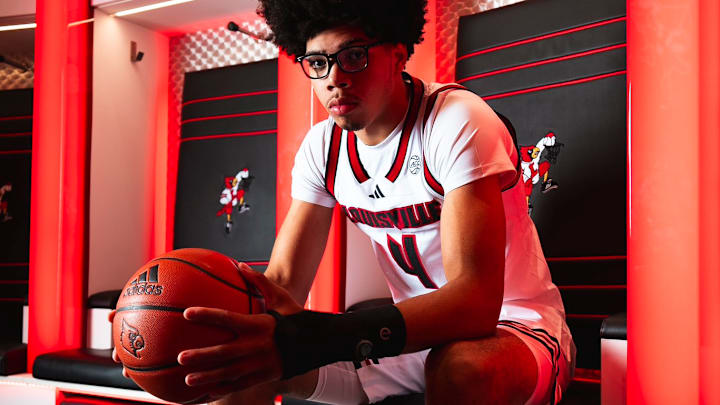 Sherman Oaks (Calif.) Notre Dame small forward and Louisville native Tyran Stokes Sherman Oaks (Calif.) Notre Dame small forward and Louisville native Tyran Stokes