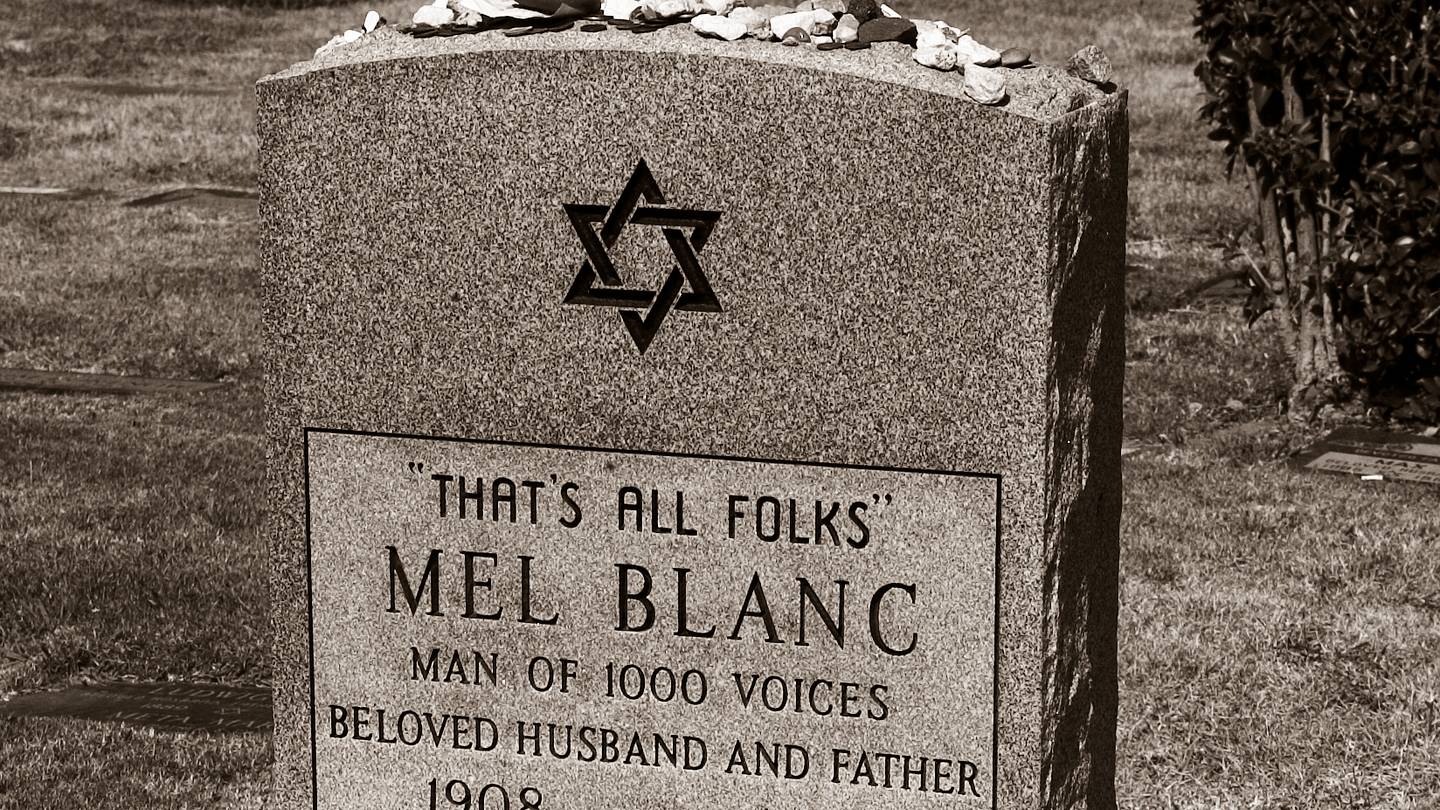 11 Unique Headstone Inscriptions