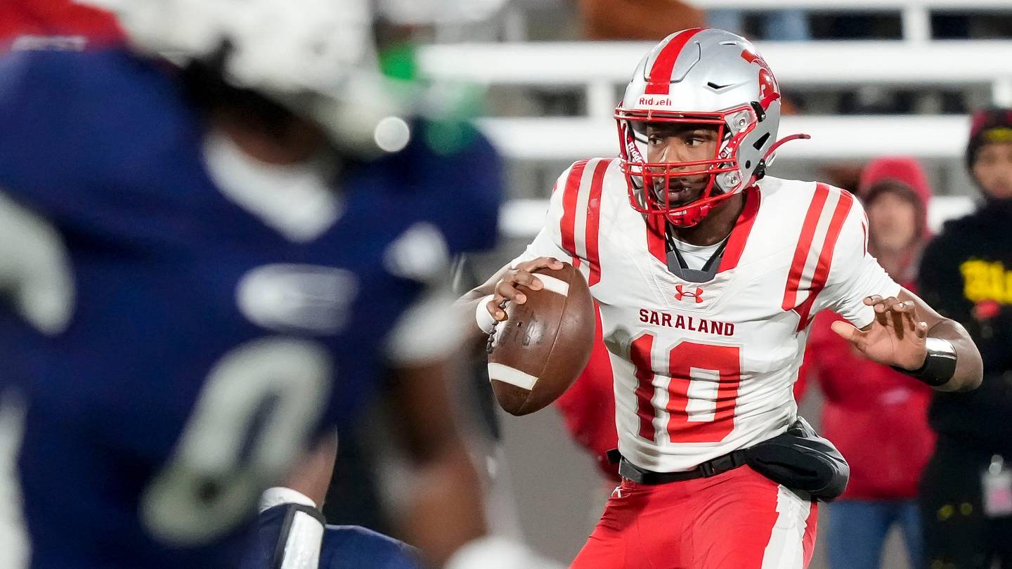 Four-Star QB Jamison Roberts Commits to Oklahoma Sooners