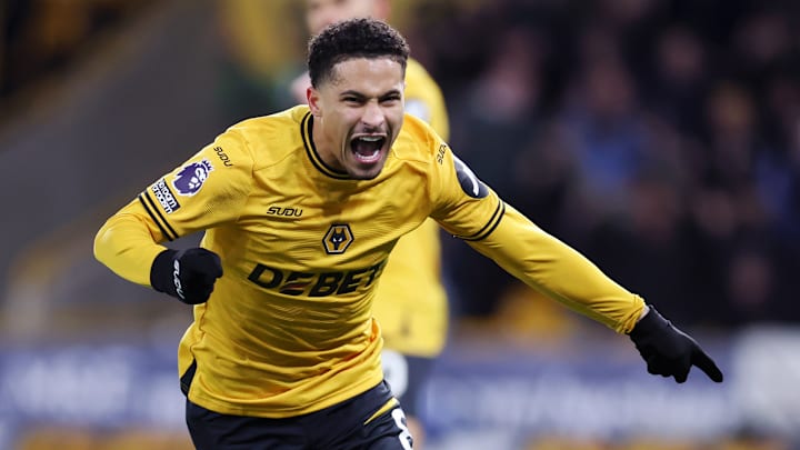 Meio-campista está no futebol inglês desde janeiro de 2023