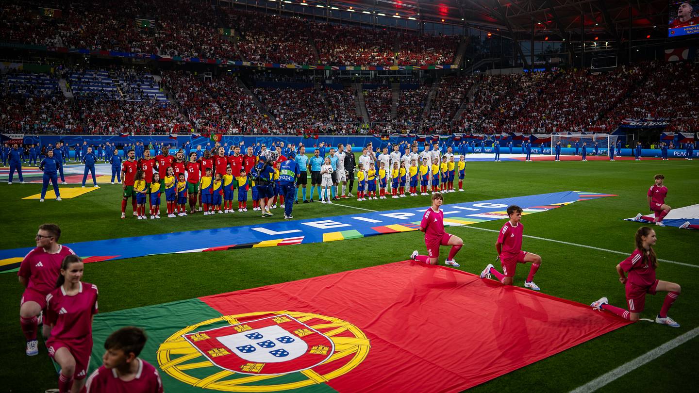 Portugal vs. Chile: Preview, Predictions and Lineups