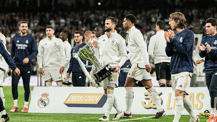 El Real Madrid celebrando uno de sus títulos en LaLiga con la afición merengue