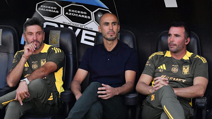 Tigres UANL v Santos Laguna - Torneo Clausura 2025 Liga MX