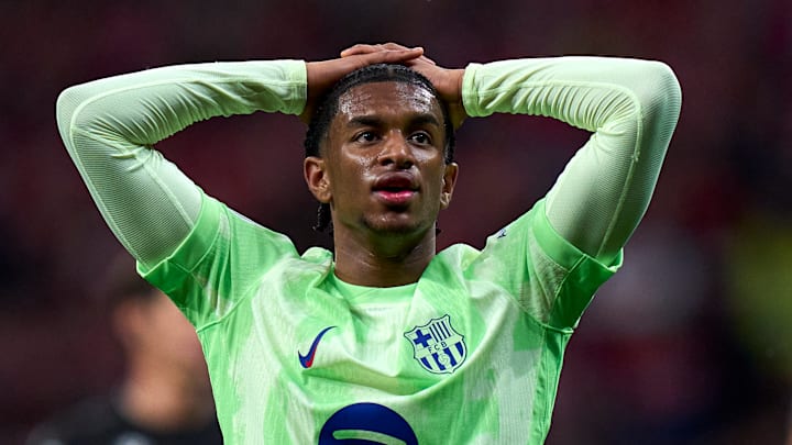 Alejandro Balde s'est blessé avec le FC Barcelone samedi soir