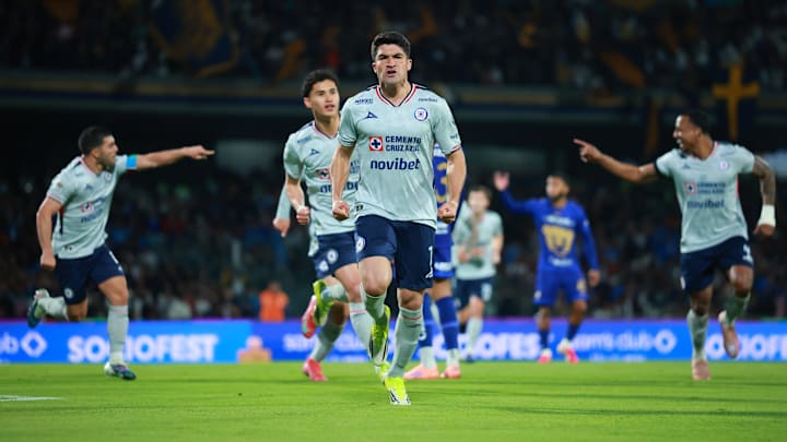 Pumas UNAM v Cruz Azul - Torneo Clausura 2026 Liga MX