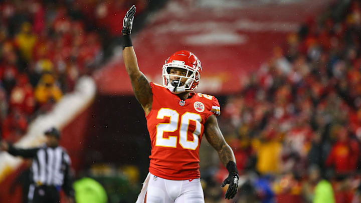 Jan 12, 2019; Kansas City, MO, USA; Kansas City Chiefs cornerback Steven Nelson (20) signals to the crowd in an AFC Divisional playoff football game against the Indianapolis Colts at Arrowhead Stadium. Mandatory Credit: Jay Biggerstaff-Imagn Images
