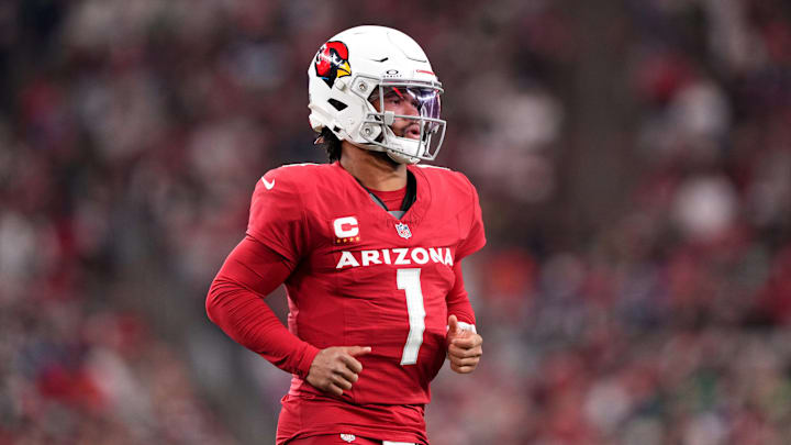 Jan 7, 2024; Glendale, Arizona, USA; Arizona Cardinals quarterback Kyler Murray (1) looks on against Jan 7, 2024; Glendale, Arizona, USA; Arizona Cardinals quarterback Kyler Murray (1) looks on against