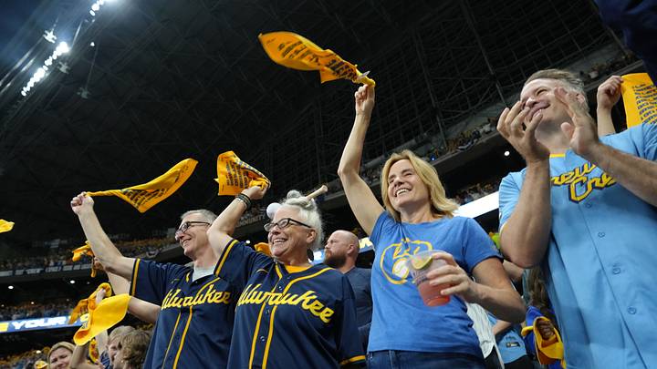 National League Championship Series: Los Angeles Dodgers v Milwaukee Brewers - Game One