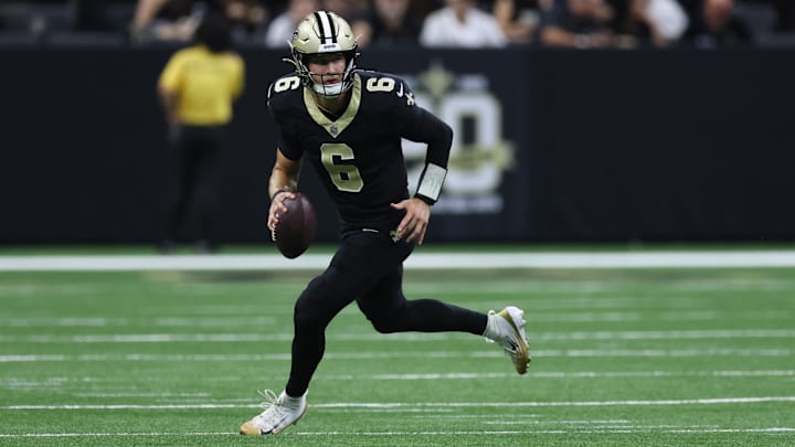 Oct 26, 2025; New Orleans, Louisiana, USA; New Orleans Saints quarterback Tyler Shough (6) runs for a gain during the fourth quarter against the Tampa Bay Buccaneers at Caesars Superdome. Mandatory Credit: Stephen Lew-Imagn Images