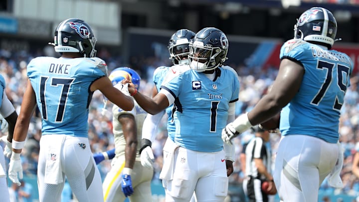 Los Angeles Rams v Tennessee Titans