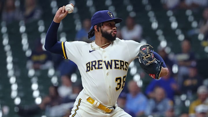 Miami Marlins v Milwaukee Brewers