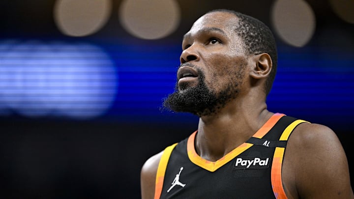 Mar 9, 2025; Dallas, Texas, USA; Phoenix Suns forward Kevin Durant (35) during the game between the Dallas Mavericks and the Phoenix Suns at American Airlines Center. Mandatory Credit: Jerome Miron-Imagn Images Mar 9, 2025; Dallas, Texas, USA; Phoenix Suns forward Kevin Durant (35) during the game between the Dallas Mavericks and the Phoenix Suns at American Airlines Center. Mandatory Credit: Jerome Miron-Imagn Images