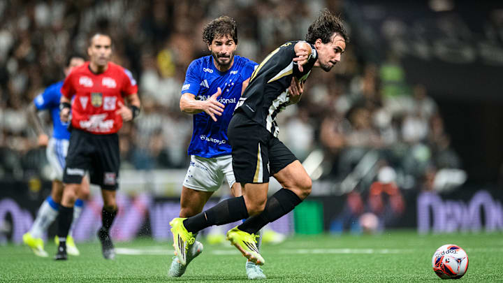 La rencontre entre Cruzeiro et l'Atletico Mineiro a viré au cauchemar.