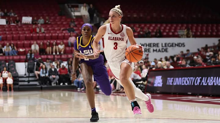 Alabama Guard Sarah Ashlee Barker (3) drives the lane against LSU at Coleman Coliseum in Tuscaloosa, AL on Thursday, Feb 27, 2025.
