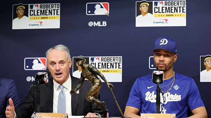 Mookie Betts, Rob Manfred Mookie Betts, Rob Manfred