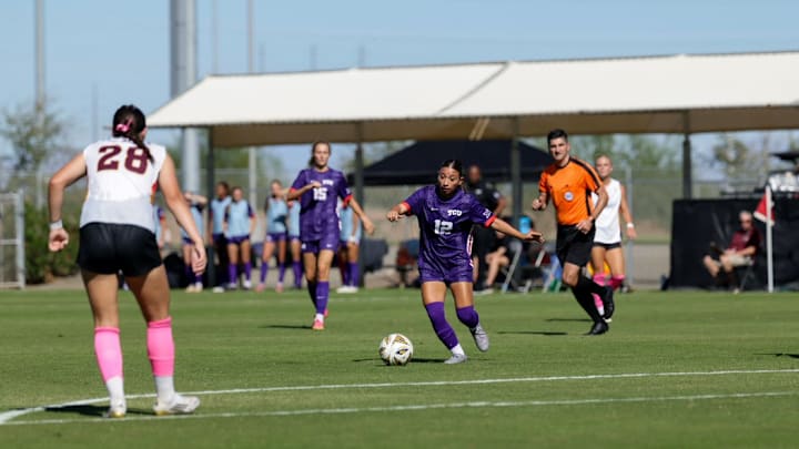 Marli Galdamez (12) searching for a way through the Arizona State backline in a match against the Sun Devils on Sunday, Oct. 26, 2025, at Sun Devil Soccer Stadium in Tempe, AZ. Marli Galdamez (12) searching for a way through the Arizona State backline in a match against the Sun Devils on Sunday, Oct. 26, 2025, at Sun Devil Soccer Stadium in Tempe, AZ.