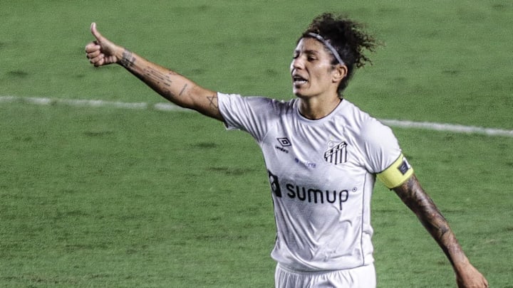 Com seu nono gol, Cristiane se isolou ainda mais na artilharia do Brasileirão Feminino