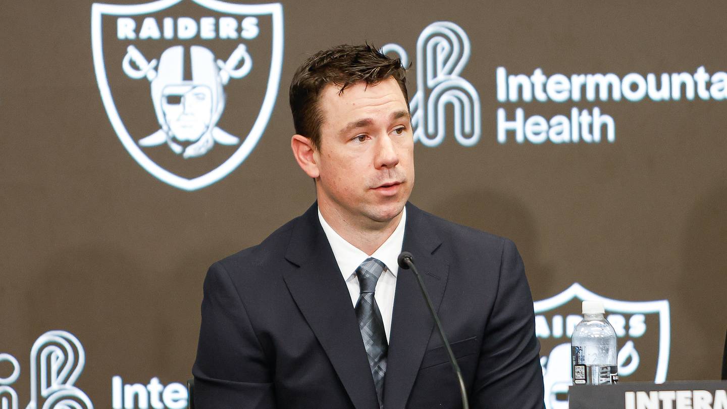 Kubiak Will Get Pass Based on Raiders' 2026 Schedule