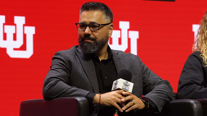 Oct 21, 2025; Kansas City, MO, USA; Utah head coach Gavin Petersen speaks to media during Big 12 Womenís Basketball Media Day at T-Mobile Center. Mandatory Credit: Sophia Scheller-Imagn Images Oct 21, 2025; Kansas City, MO, USA; Utah head coach Gavin Petersen speaks to media during Big 12 Womenís Basketball Media Day at T-Mobile Center. Mandatory Credit: Sophia Scheller-Imagn Images