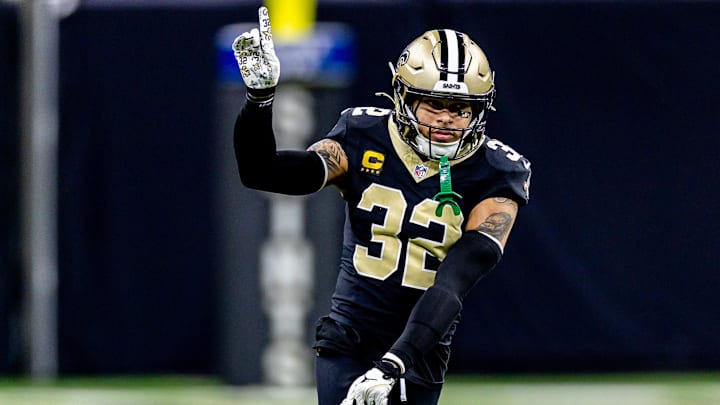 Dec 29, 2024; New Orleans, Louisiana, USA;  New Orleans Saints safety Tyrann Mathieu (32) reacts to a play against the Las Vegas Raiders during the second half at Caesars Superdome. Mandatory Credit: Stephen Lew-Imagn Images