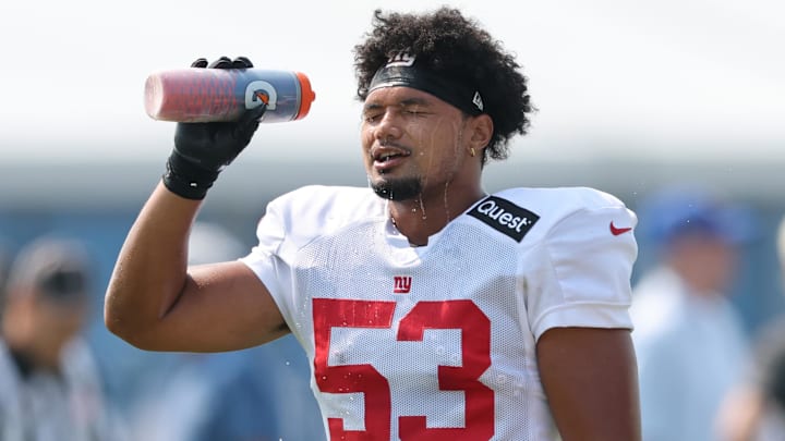 New York Giants - linebacker Darius Muasau
