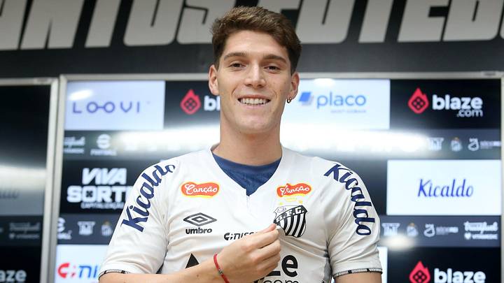 Rollheiser foi apresentado como novo reforço do Santos Rollheiser foi apresentado como novo reforço do Santos