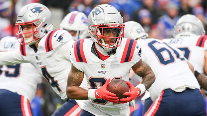 New England Patriots v Buffalo Bills