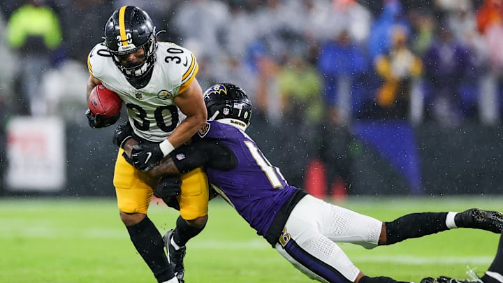 Pittsburgh Steelers v Baltimore Ravens