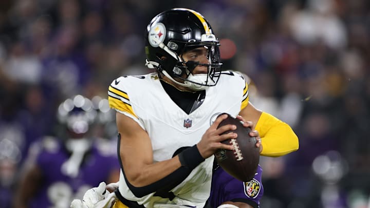 AFC Wild Card Playoffs: Pittsburgh Steelers v Baltimore Ravens