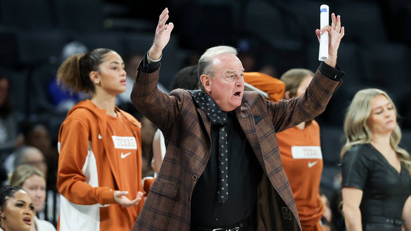 Texas women's basketball drops bomb on No. 3 UCLA with huge first-half ...
