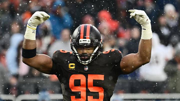 Dec 7, 2025; Cleveland, Ohio, USA; Cleveland Browns defensive end Myles Garrett (95) riles up the crowd against the Tennessee Titans during the fourth quarter at Huntington Bank Field. Mandatory Credit: Ken Blaze-Imagn Images Dec 7, 2025; Cleveland, Ohio, USA; Cleveland Browns defensive end Myles Garrett (95) riles up the crowd against the Tennessee Titans during the fourth quarter at Huntington Bank Field. Mandatory Credit: Ken Blaze-Imagn Images